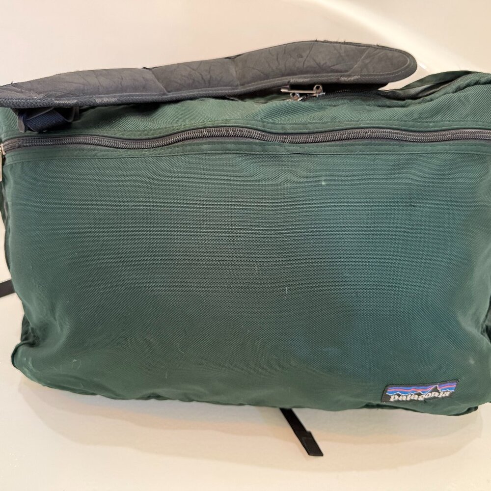 Patagonia MLC Maximum Legal Carryon Bag